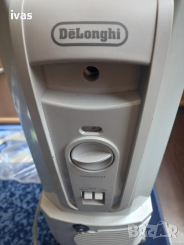 Маслен радиатор Delonghi, снимка 2 - Радиатори - 50754537