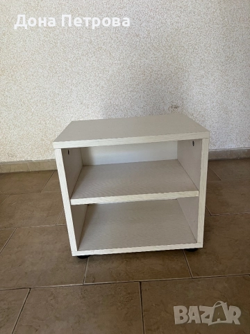 Продавам 2бр.рамки за легло+ 2бр.нощни шкафчета, снимка 2 - Спални и легла - 52107355