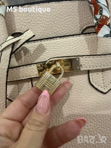 Дамска чанта , снимка 2 - Чанти - 53301122