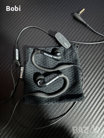 PHILIPS Слушалки с Микрофон Спорт Черени, снимка 3 - Слушалки и портативни колонки - 44748961