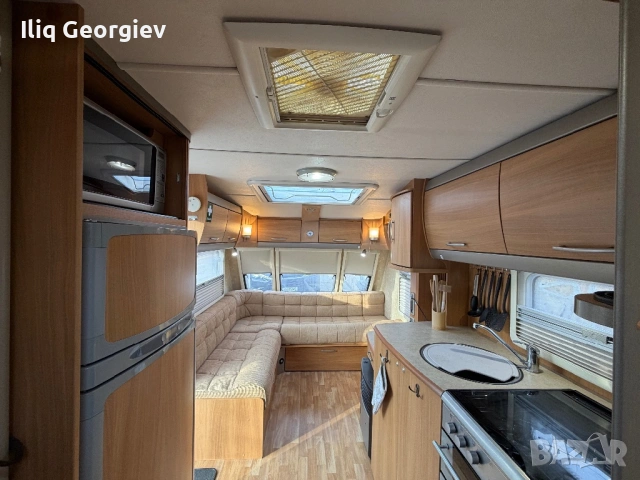 Каравана Swift Conqueror-Френска Спалня/Голям хладилник/Душ кабина/Солар/Mover/Форселт/Като нова, снимка 4 - Каравани и кемпери - 53689745