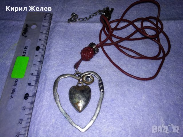 ПОСРЕБРЕНО БРОНЗОВО СЪПЦЕВИДНО АРТ КОЛИЕ МЕДАЛЬОН с ФАСЕТИРАН ПЛАНИНСКИ КРИСТАЛ 34672