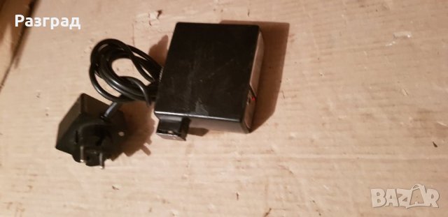 Светкавица за фотоапарат BAUER  E134A, снимка 2 - Светкавици, студийно осветление - 36025080