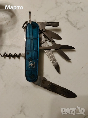 Швейцарски джобен нож Victorinox , снимка 3 - Ножове - 53842373