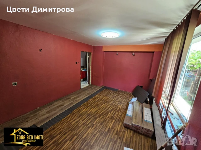 Продавам първи етаж от Двуетажна къща , снимка 10 - Етаж от къща - 50740171