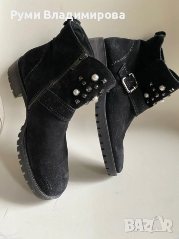 Черни боти с перли, N 40, Paul Green, снимка 3 - Дамски боти - 53470937