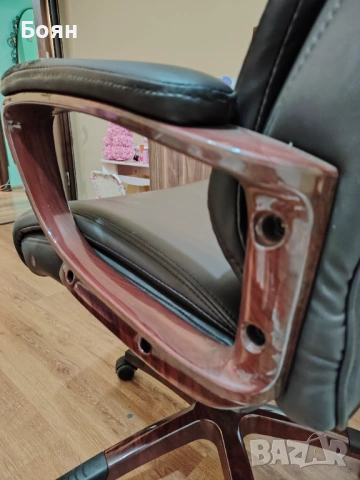 Офис стол с махагон, снимка 4 - Столове - 53843134