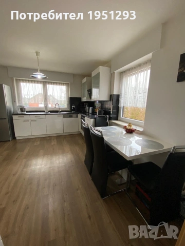 Продавам 4-стаен апартамент с килер и гараж в Германия, снимка 6 - Апартаменти - 53576105