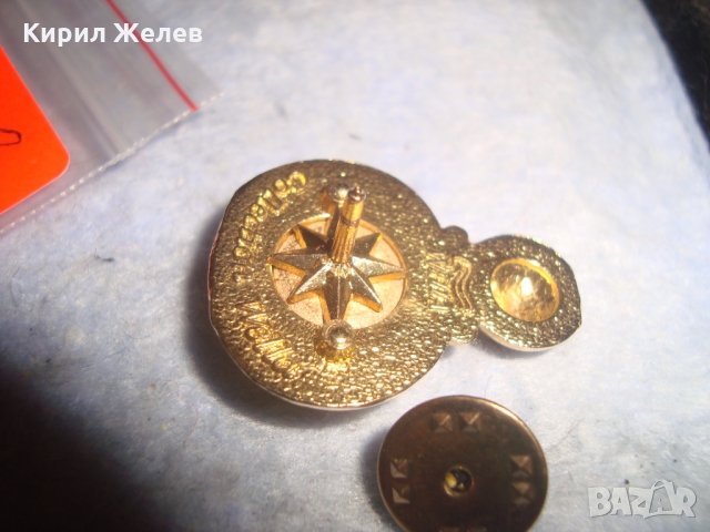 WELLA - ПОЗЛАТЕНА МАРКОВА МОДНА КОЛЕКЦИОНЕРСКА БРОНЗОВА ЗНАЧКА 26400, снимка 9 - Колекции - 36095168