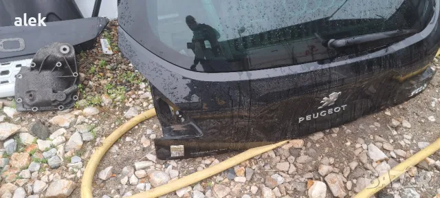 3008 заден капак на части/долна част /стопове , снимка 3 - Части - 47969860