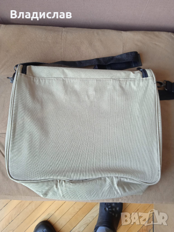 Чанта за лаптоп 17 инча, снимка 2 - Лаптоп аксесоари - 44598303