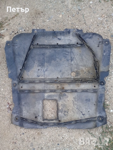 Кора под двигателя Dacia sandero 2,MCV,logan  Renault symbol 758900184r