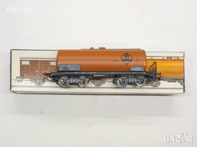 Товарен вагон четириосен Piko мащаб H0, снимка 4 - Колекции - 53564136