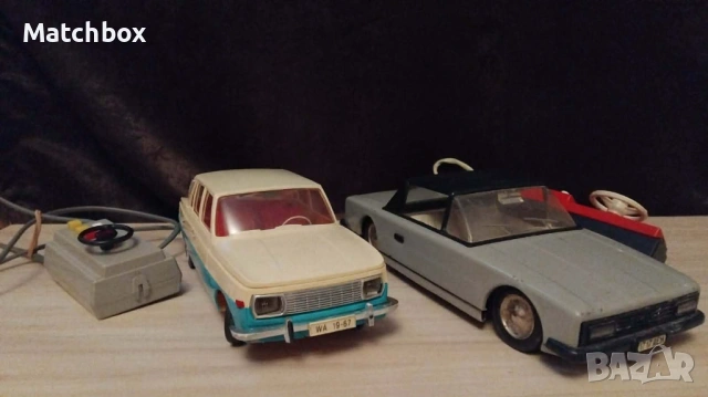 Стари играчки WARTBURG 353 DDR GDR PIKO ANKER 1/15 Lada , снимка 3 - Колекции - 50927447
