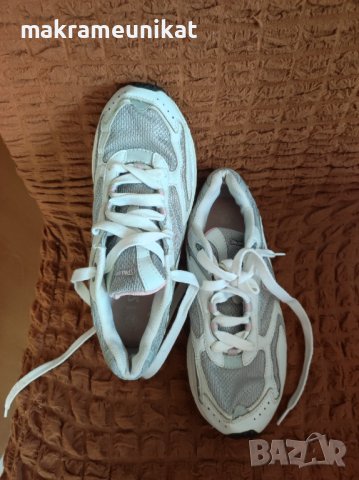 Маратонки дамски, маркови, номер 39, изгодно, като нови, снимка 3 - Маратонки - 42373092