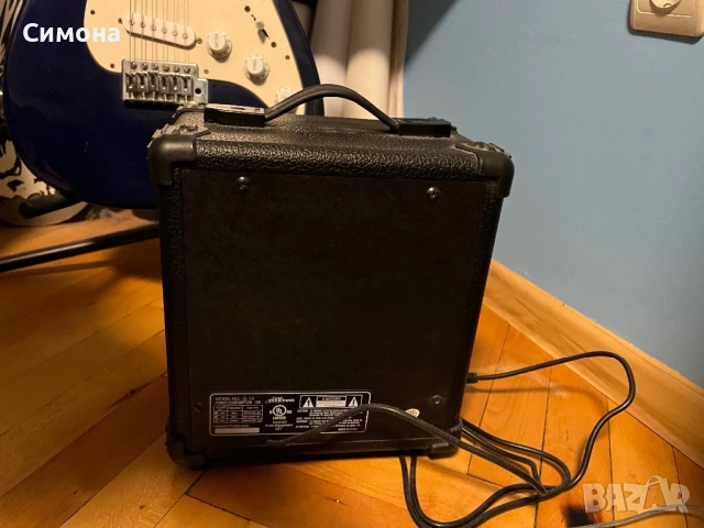 Електрическа китара + усилвател с дисторшън, снимка 8 - Китари - 53234621