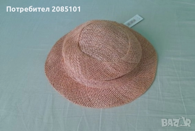 Дамска лятна шапка