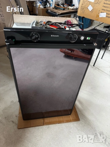 Хладилник Dometic RM5380  (Свален от чисто нов Кемпер)  , снимка 18 - Хладилни чанти - 51291725