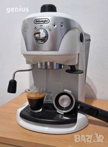 Кафемашина Делонги Delonghi ec221 w, снимка 4 - Кафемашини - 55990267