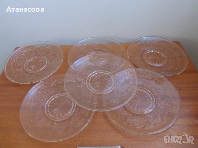 Стъклени десертни чинийки 6 бр сервиз 1970 г чиния, снимка 2 - Чинии - 44500993