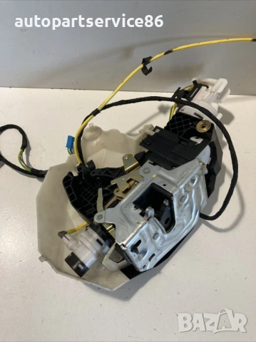 Колан за за задна лява седалка за Mercedes W220 S500 (2003) 2207305932, снимка 3 - Части - 53861775