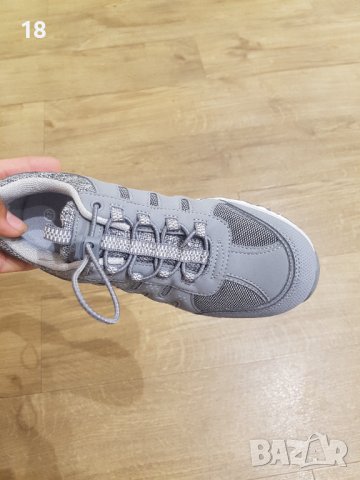 Обувки, снимка 2 - Дамски ежедневни обувки - 41492064