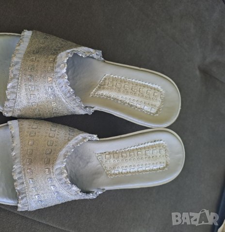 Дамски чехли сребристи №38 нови, снимка 3 - Чехли - 41862343