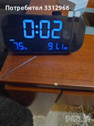 Чисто нов Цифров будилник с FM радио проекционен будилник с 180 регулиране, гласово управление , снимка 4 - Радиокасетофони, транзистори - 53639265
