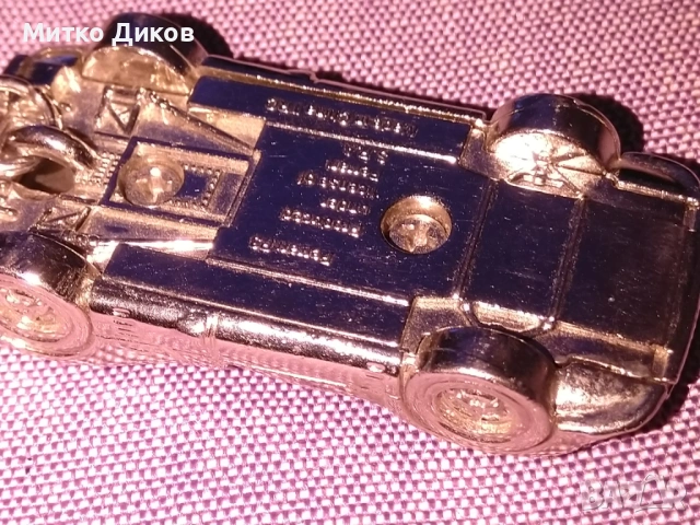 Ключодържател Ферари малка метална количка нов, снимка 3 - Колекции - 53322864