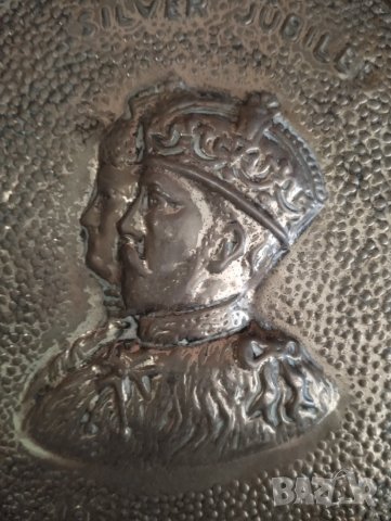 Декоративна чиния за стена, снимка 2 - Пана - 44356912