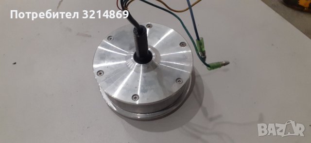 Магнитен генератор много мощен има три фази зависи от оборотите до 40волта, снимка 3 - Други машини и части - 39179477