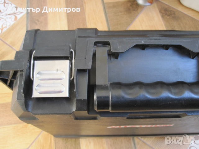 Продавам винтоверт DEWALT DC 756 с батерии Li-ion 2.5 Ah, снимка 11 - Винтоверти - 53114679