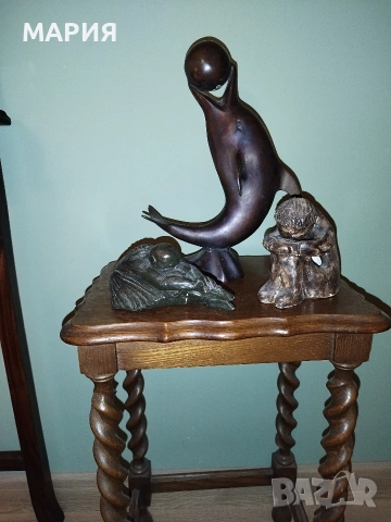 Бронзова скулптура 28см - делфин с топка, снимка 3 - Антикварни и старинни предмети - 53396493