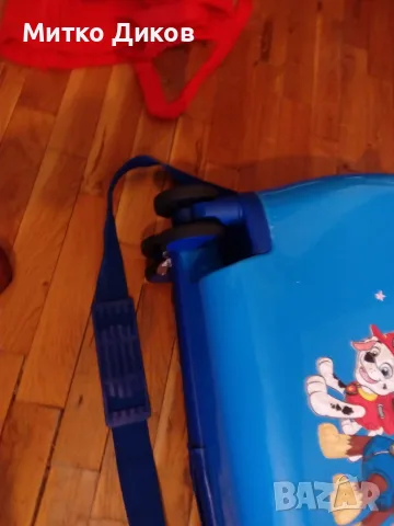 Детски куфар марков на Paw Patrol Pup and Rule 46х37х20см като нов, снимка 3 - Други - 55803956
