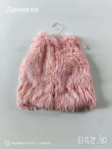 Пухено елече в бяло и розово, снимка 4 - Детски якета и елеци - 47384742