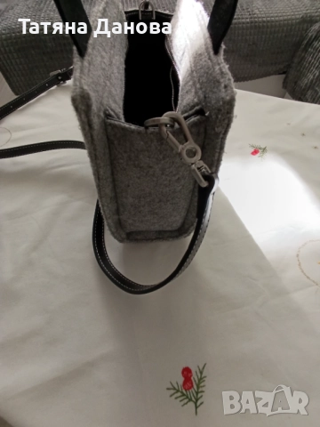 Дамска чанта, снимка 2 - Чанти - 52791549