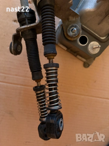 Жила механизъм скорости за Голф 5 Ауди А3 1.6.102 K.S VW Golf 5 Audi A3 8P, снимка 3 - Части - 53526204