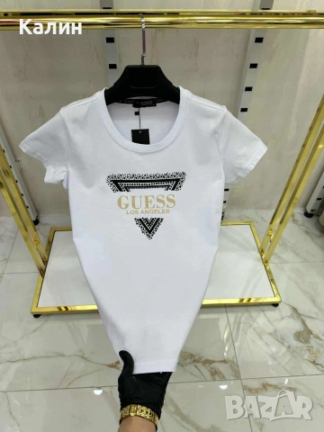 Дамски тениски Guess - различни цветове - 18€, снимка 4 - Тениски - 53236635