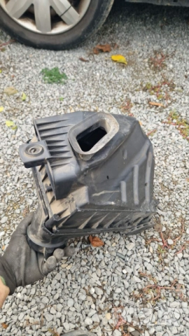 кутия филтър дебитомер Audi A4 ауди А4 2.5тди 2.5TDI VW kutiq filtur debitomer