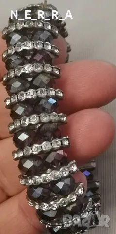 Гривна от фасетиран чехски кристал, снимка 4 - Гривни - 48675201