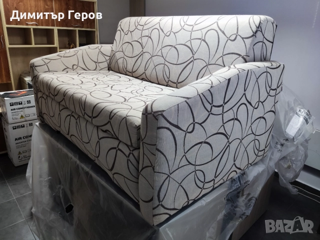 Разтегателен Диван (сгънат 140/90/80см.) Като НОВ, снимка 4 - Дивани и мека мебел - 52264221