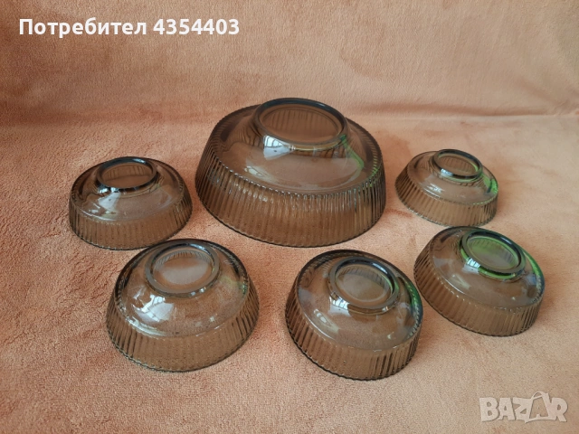 Стъклен сервиз – 6 малки купички и 1 голяма купа, снимка 3 - Сервизи - 53713904
