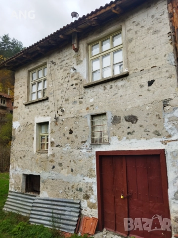 Продава каменна къща в Родопите , снимка 2 - Къщи - 52134355