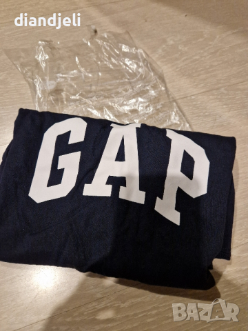 тениска Gap/ XS-нова, снимка 2 - Тениски - 44550491