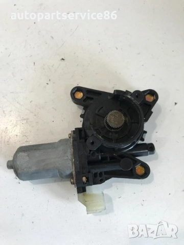 Мотор на стъклото на задната лява врата за KIA Carnival (2007–2011) 82450-4D020