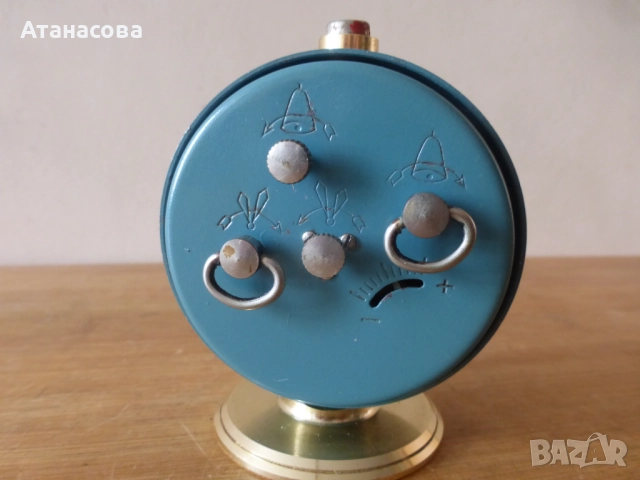 Рядък будилник часовник Слава със златист циферблат, снимка 6 - Антикварни и старинни предмети - 52027005