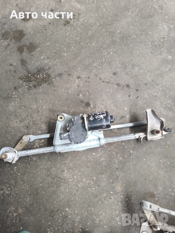 Моторче за чистачки на предното стъкло с трапецовидност T11-5205011 CHERY TIGGO FL 11-16