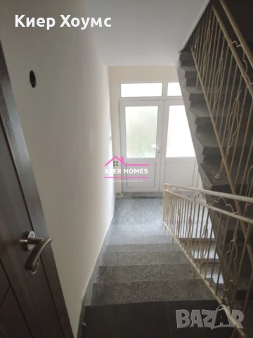 Продавам къща в Димитровград, снимка 5 - Етаж от къща - 50859627