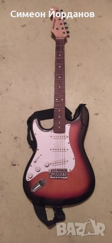 Електрически китари и Бас китари, снимка 9 - Китари - 52893817