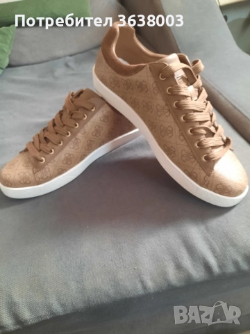 Оригинални сникърси Guess , снимка 2 - Спортни обувки - 52175948